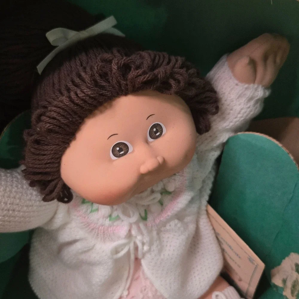 Cabbage Patch Kids 1985 16in Girl Doll MPN 3900 Soft Body in Original Box
